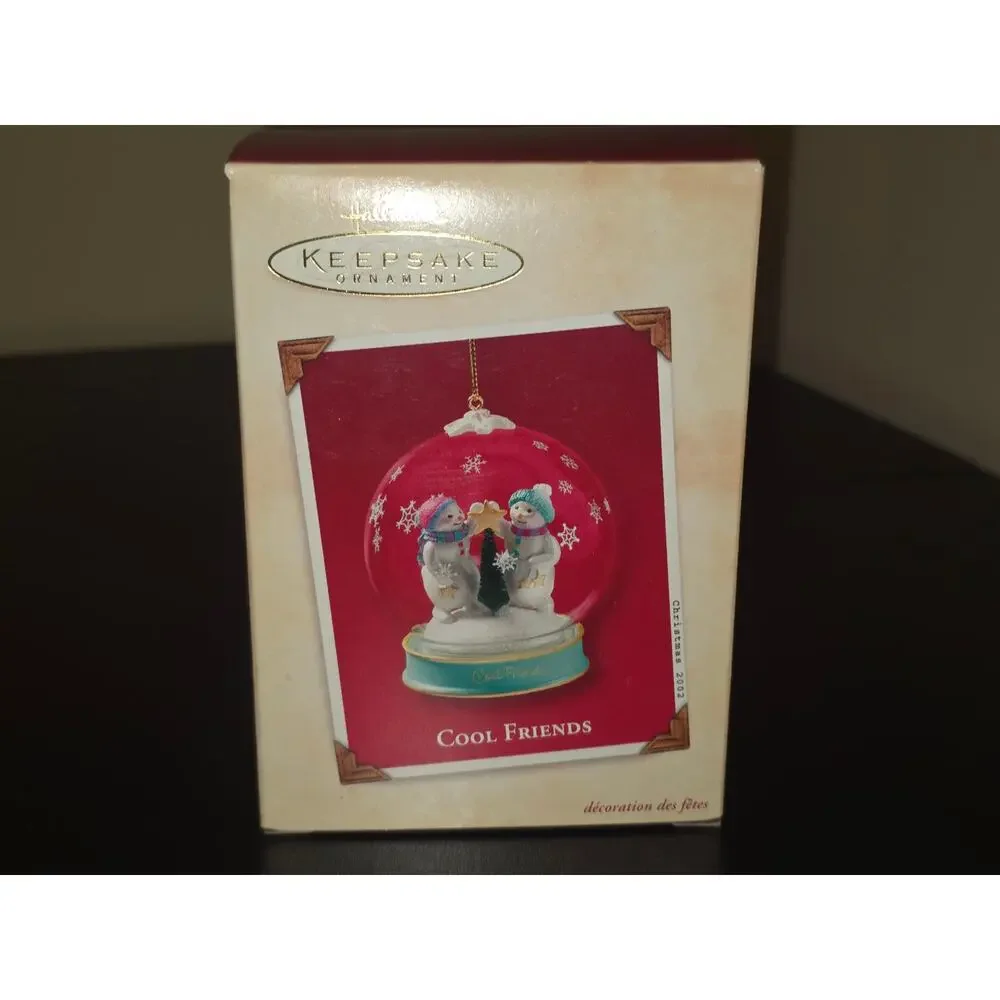 Hallmark Keepsake Cool Friends Snowmen and Christmas Tree Ornament & Box 2002